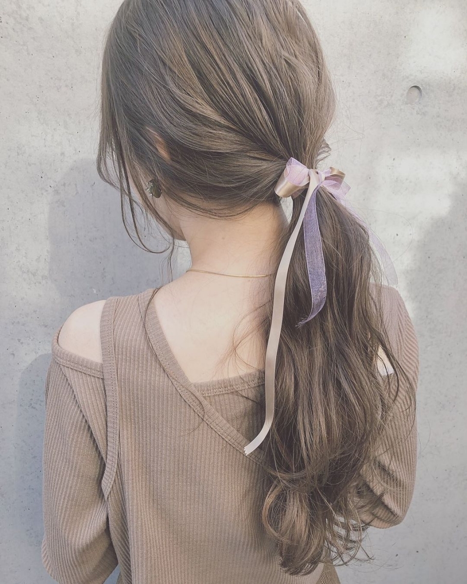 セミロングのヘアアレンジ特集 ハーフアップもまとめ髪も簡単に ローリエプレス