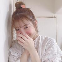 手が触れる時の男性心理とは 脈あり 脈なし 下心の見抜き方も ローリエプレス