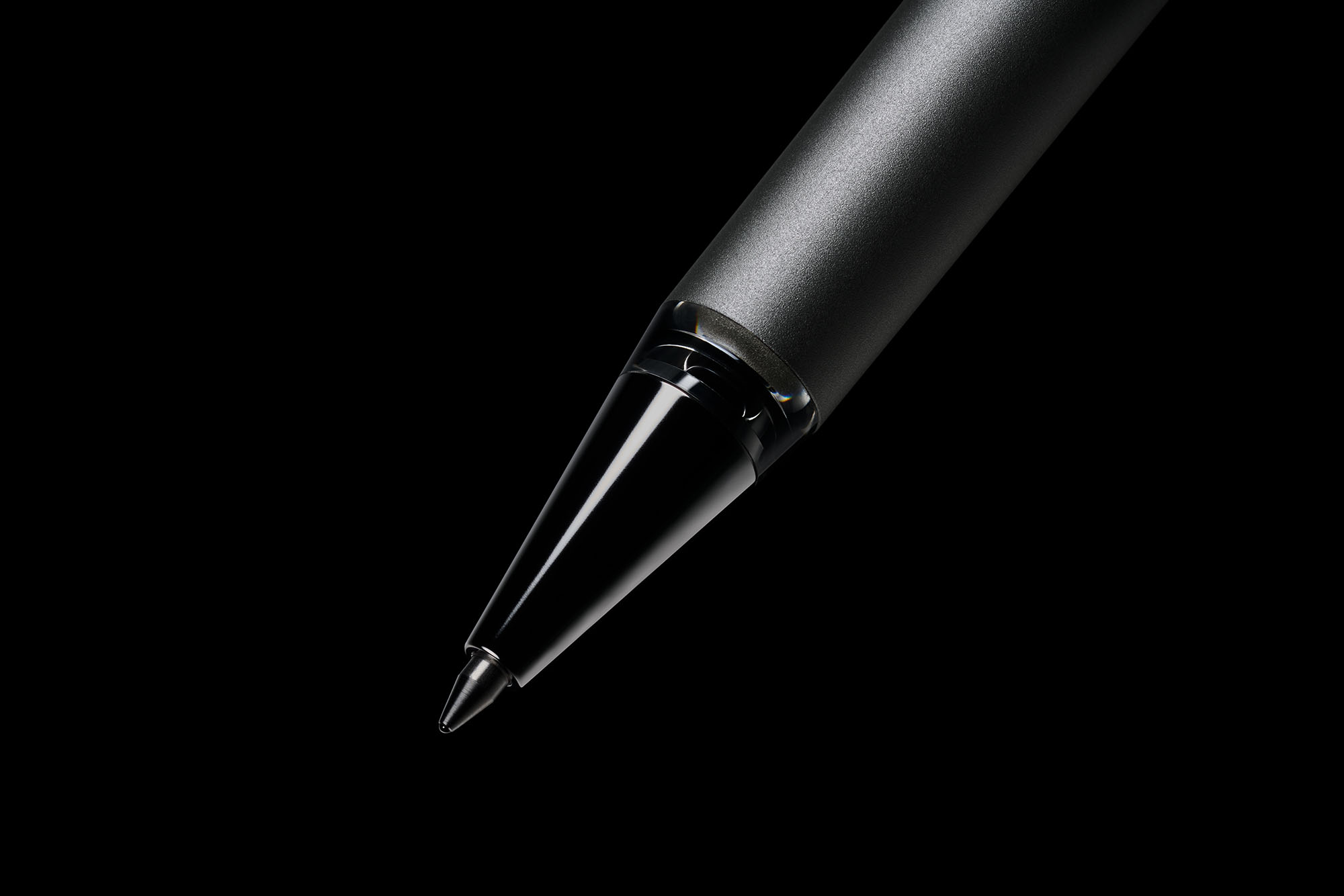 ZEBRA / ゼブラ / 1983年 ゼブラの技術と経験を結集し、日本の最高を追求する国産ボールペン