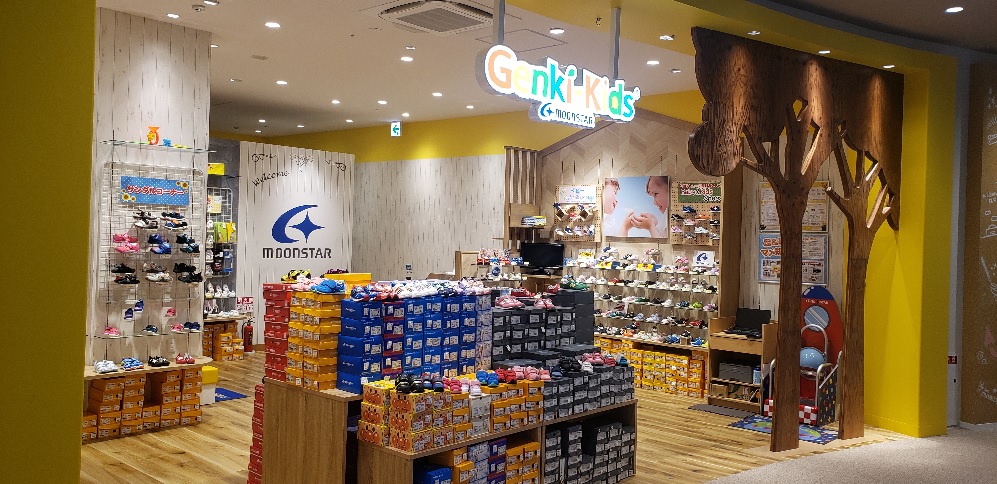 足型計測機「フッ撮る」による計測とフィッティングサービスが好評