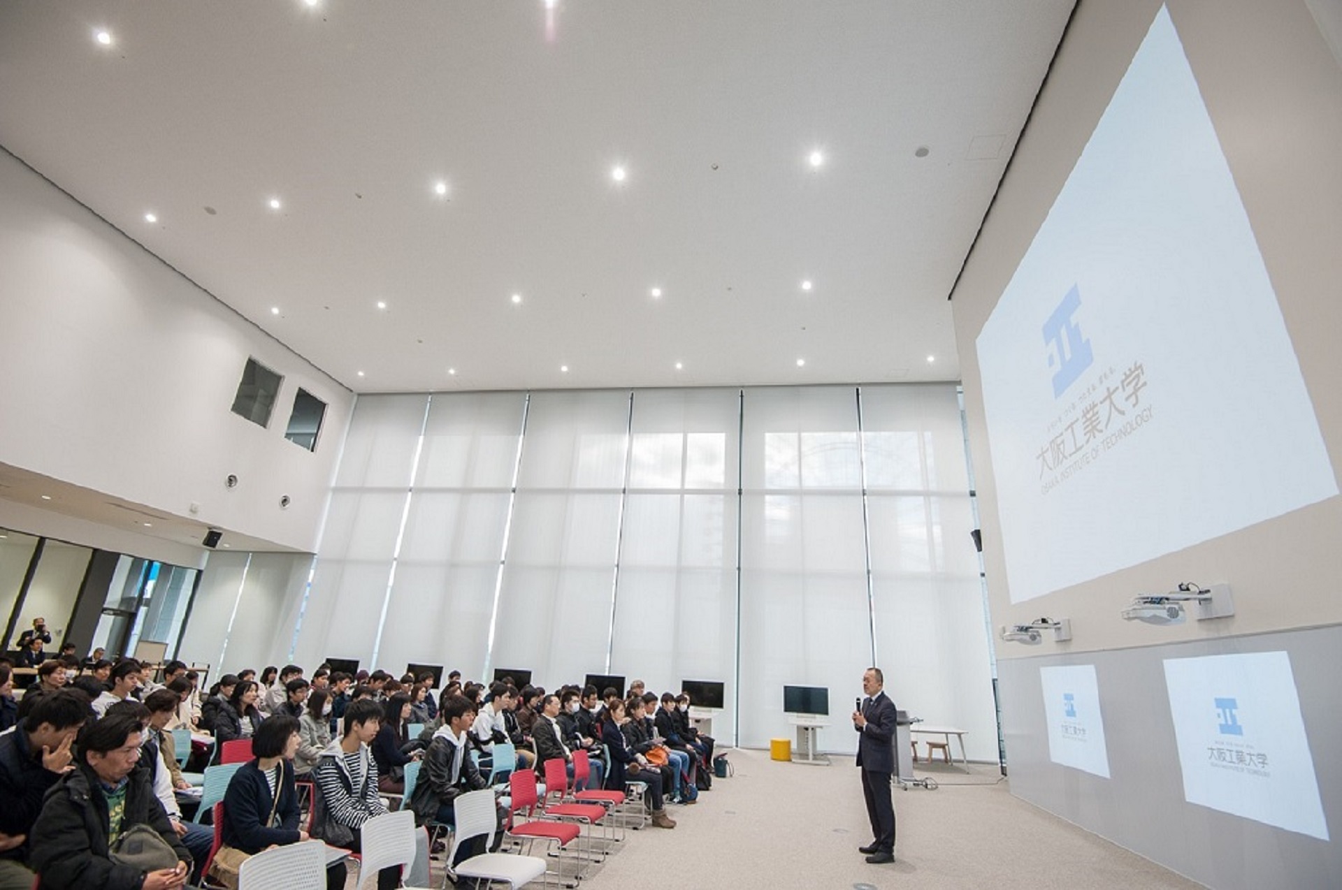 大阪工業大学が 梅田キャンパス見学会 を実施 高校生 保護者 教員などを対象に開設前のキャンパスをお披露目 2016年12月28日 エキサイトニュース
