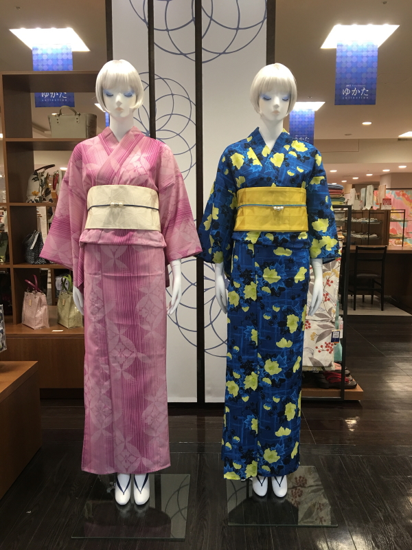 京都工芸繊維大学美術工芸資料館が所蔵する機械捺染の着尺図案から京都女子大学の学生がセレクトした柄をもとに製作した復刻柄ゆかたを京都高島屋で販売 17年6月22日 エキサイトニュース 京都工芸繊維大学美術工芸資料館が所蔵する機械捺染の着尺図案から京都女子大学の学生がセレクトした柄をもとに製作した復刻柄ゆかたを京都高島屋で販売 17年6月22日 エキサイトニュース