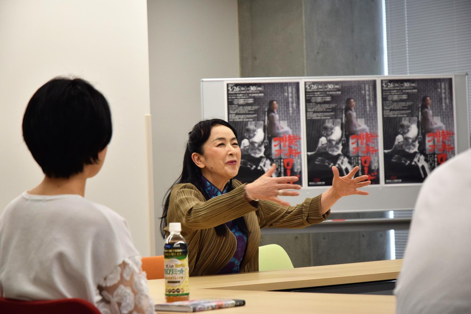 女優・五大路子さんと、関東学院大学の学生が 舞台「横浜ローザ」を通じて「戦争」や「平和」について考察します。 -- 5月10日（金）横浜・金沢八景キャンパス