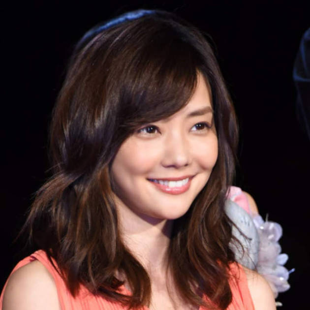 倉科カナ もこもこアウター姿の笑顔公開に反響 美人だなぁ ショートヘア一番好き 22年3月22日 エキサイトニュース