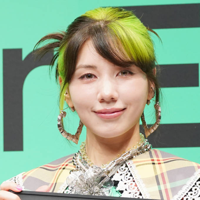 GUCCI ケーブル編みニット帽 M グリーン、ゴールド、ピンク　仲里依紗着用 映え写真はほぼ半目🙄🎦 👽 @gucci 🌼 @erl__________