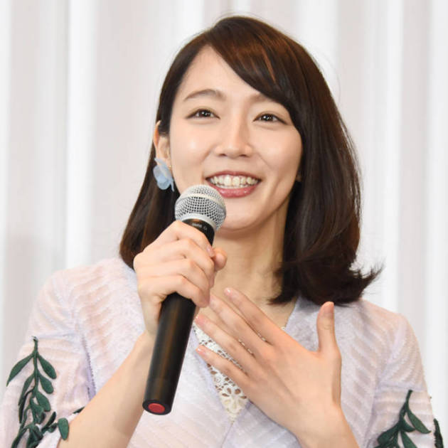 吉岡里帆、“うさ耳”姿のヘルシー美ボディshotにファン悶絶「スタイル良すぎ」「綺麗さ爆発してます！」 2022年5月19日