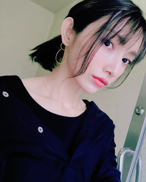 黒髪も新鮮 後藤真希 ダークカラーの髪色チェンジshot公開に反響 美しすぎて 年3月5日 エキサイトニュース