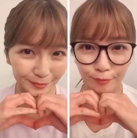 かわいいが大渋滞 a宇野実彩子 一人二役の 双子ダンス 動画に絶賛の声 黒縁メガネも新鮮 年4月28日 エキサイトニュース