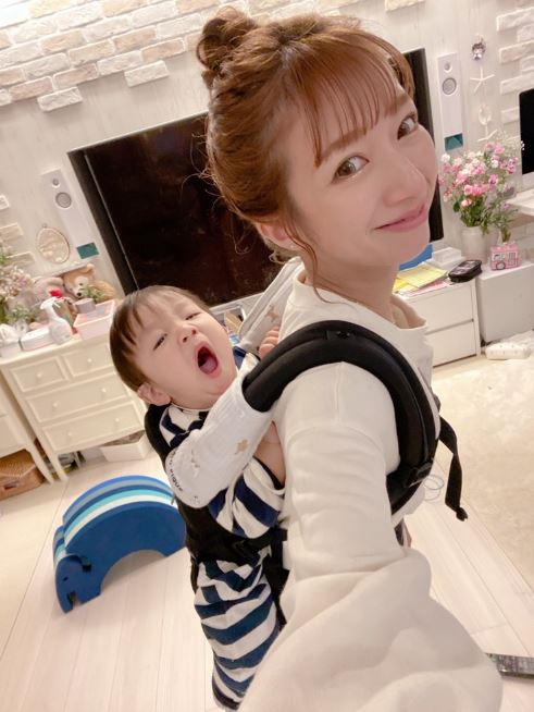 辻希美 おネムな三男の おんぶshot こどもの日の食卓を公開 楽しい夜でした 年5月7日 エキサイトニュース