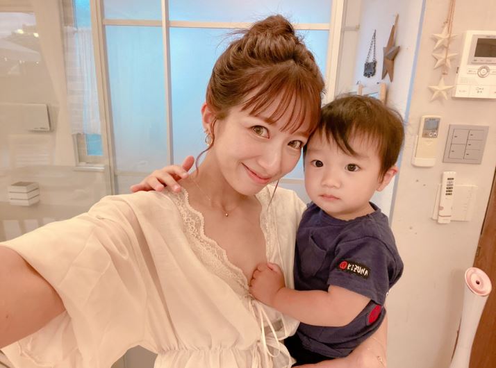 辻希美 長男のいたずら 心霊写真 杉浦太陽の 膝枕shot 公開 マッタリダラダラtime 年7月3日 エキサイトニュース