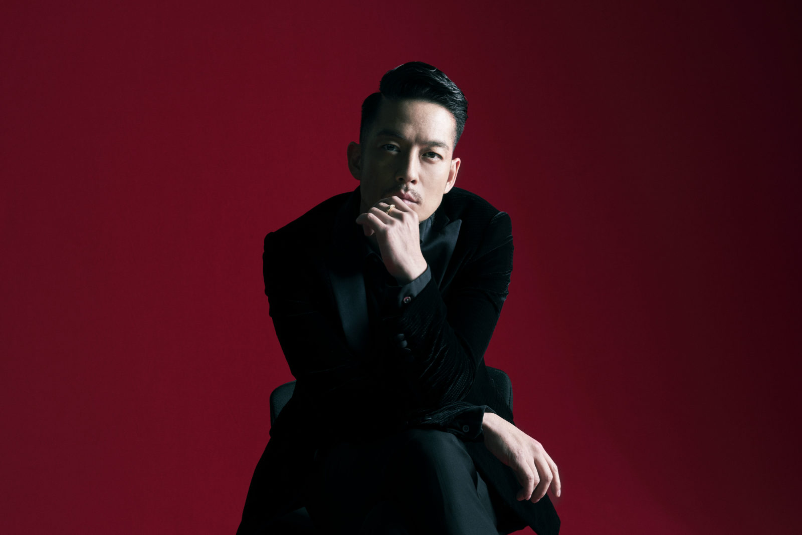 清木場俊介、キャリア初の配信LIVE「ENLARGE BAR」を2days開催