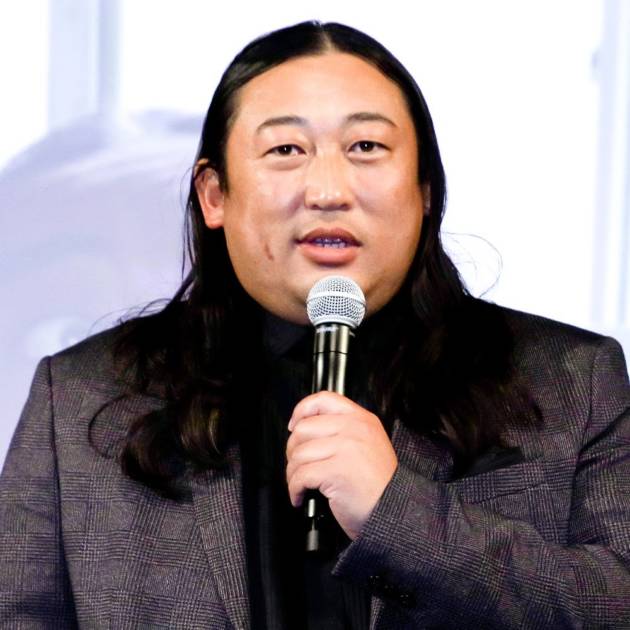 ロバート秋山 結婚したことを黙っていた理由を明かす 報告いる 21年8月5日 エキサイトニュース