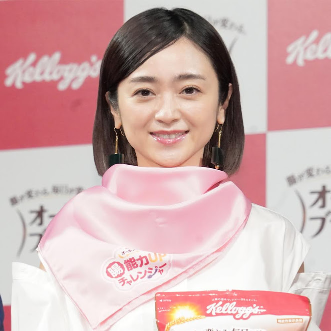 安達祐実、マスク姿の振り向きSHOTに「キュンキュン」「茶髪も似合う」 (2021年10月1日) - エキサイトニュース