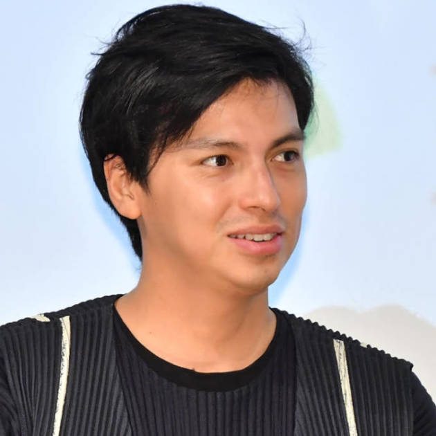 アレク 長女の ミニーちゃん コーデ公開し反響 美人ちゃん最高 上目遣いも可愛い 21年11月22日 エキサイトニュース