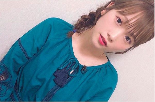 川栄李奈、ゆる三つ編みのヘアアレンジ写真公開に反響「可愛すぎるよ