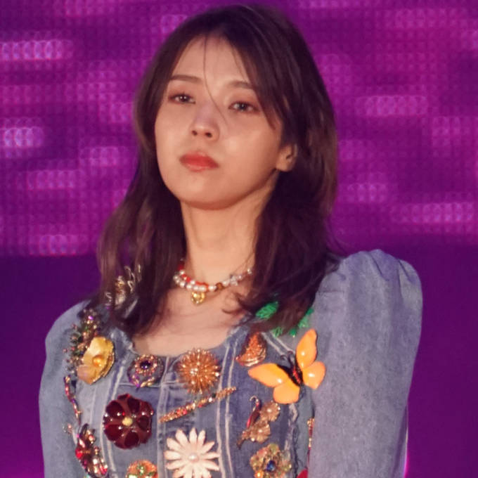 櫻坂46小林由依 隣のお姉さん 風なナチュラルなshotにファン悶絶 世界一可愛いお手振り めっちゃ好き 22年11月10日 エキサイトニュース