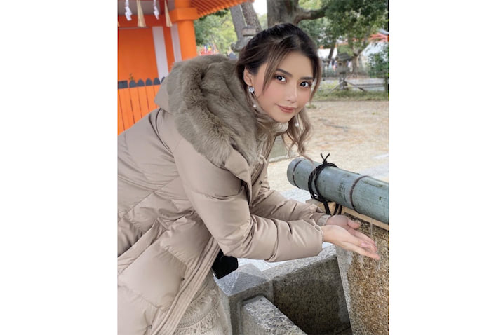 ヴィエンナ インスタグラマー 理想と現実 のお正月ショットで初笑いをお届け 22年1月5日 エキサイトニュース