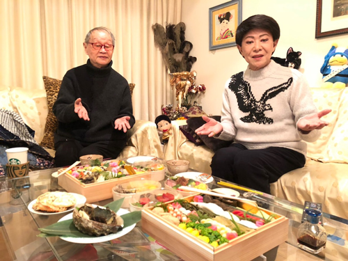 美川憲一 藤あや子からの 手作りおせち料理 披露 21年1月2日 エキサイトニュース