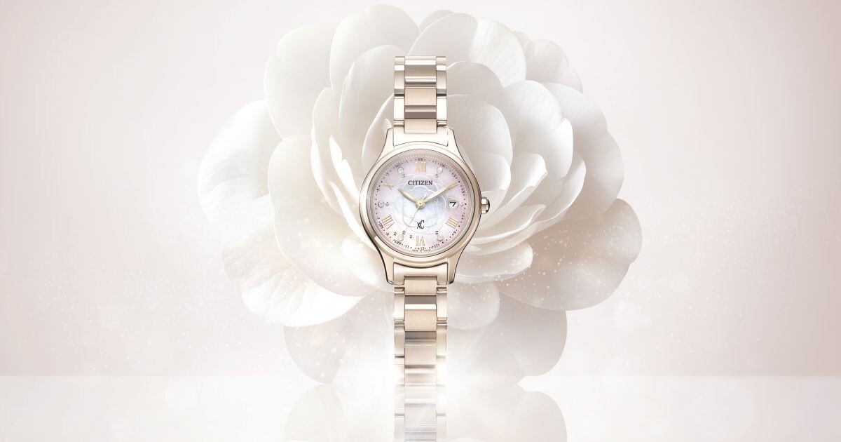 白蝶貝に咲く花のきらめき。シチズン「クロスシー」から世界限定1,300