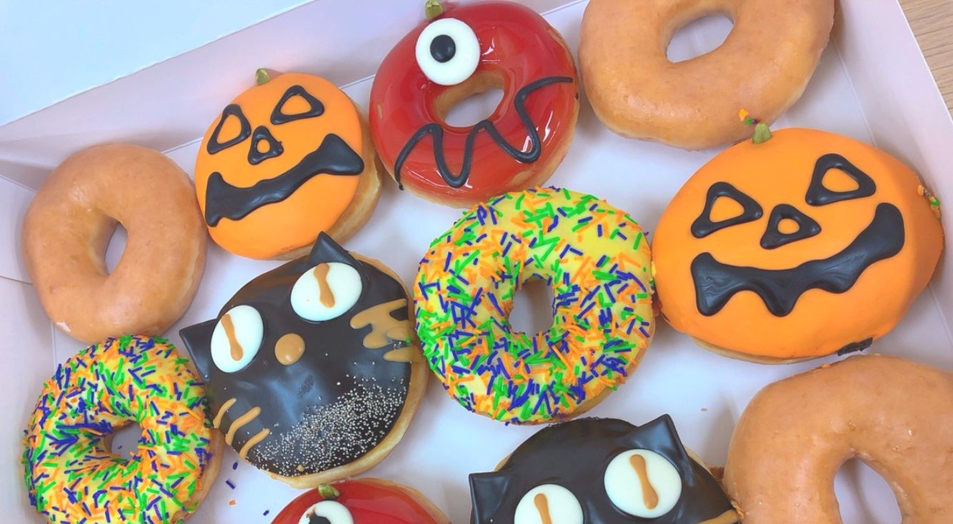 Krispy Kreme Doughnuts クリスピー クリーム ドーナツ からハロウィン限定ドーナツが登場 人気のドーナツがカラフルなモンスターに変身 19年9月3日 エキサイトニュース