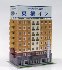 東横インの鉄道模型が、マニアックすぎる仕様で登場