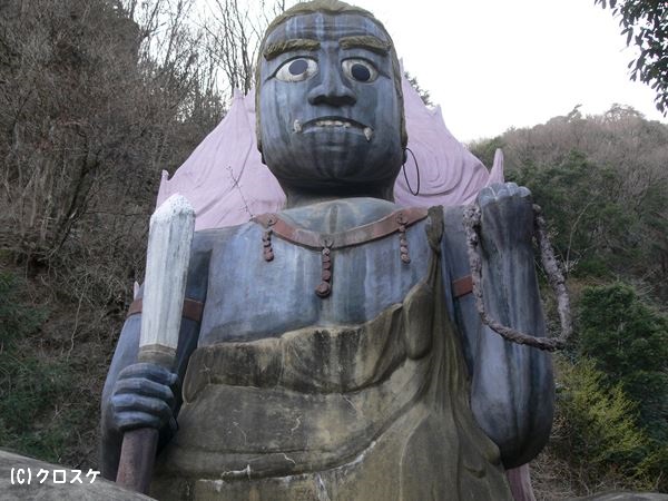 秩父の不動明王の顔がちょっと変だ～大仏ハンター・クロスケ推薦 珍