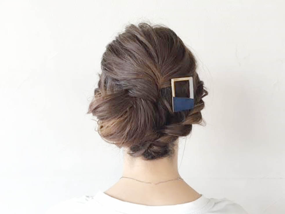 ボブヘアだけどアップにしたい方は必見 簡単に作れるねじり編みアップアレンジ 17年10月21日 エキサイトニュース