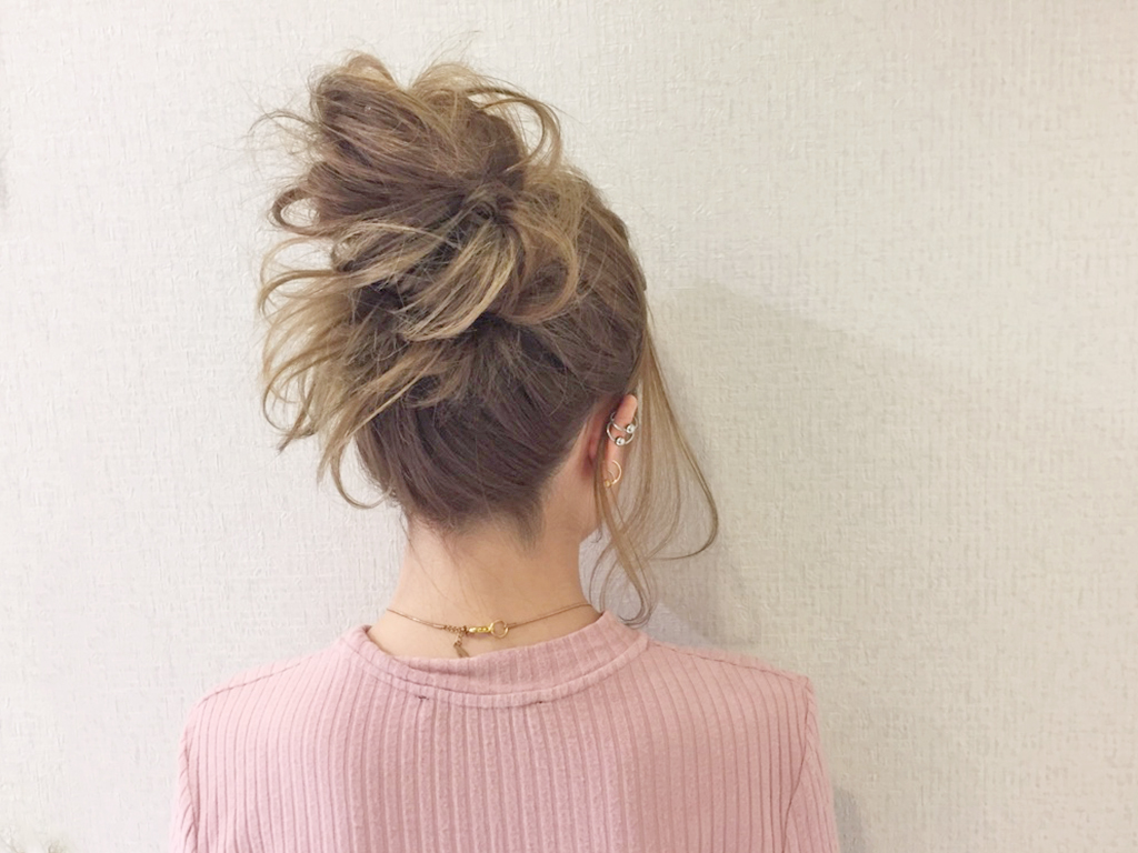 手を抜いててもオシャレ 忙し女子向けボリュームアップお団子ヘアの作り方 17年9月2日 エキサイトニュース