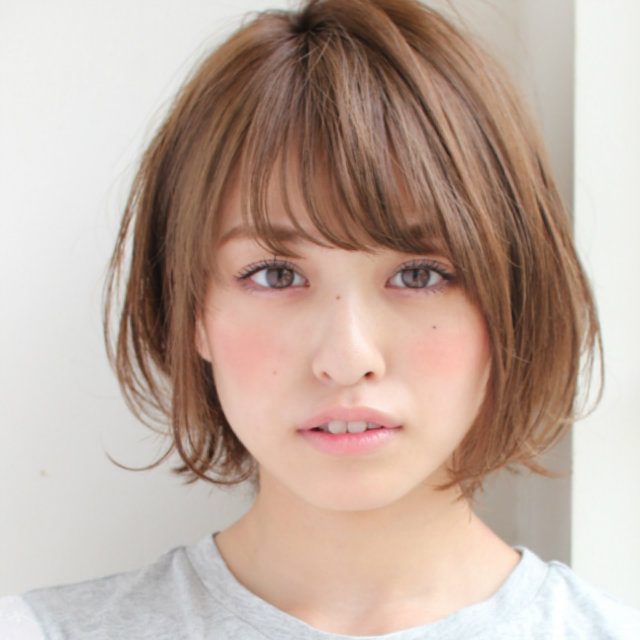 キーワードは 束感 好感度な愛されヘアを叶える18年のトレンド前髪３つ 18年1月12日 エキサイトニュース