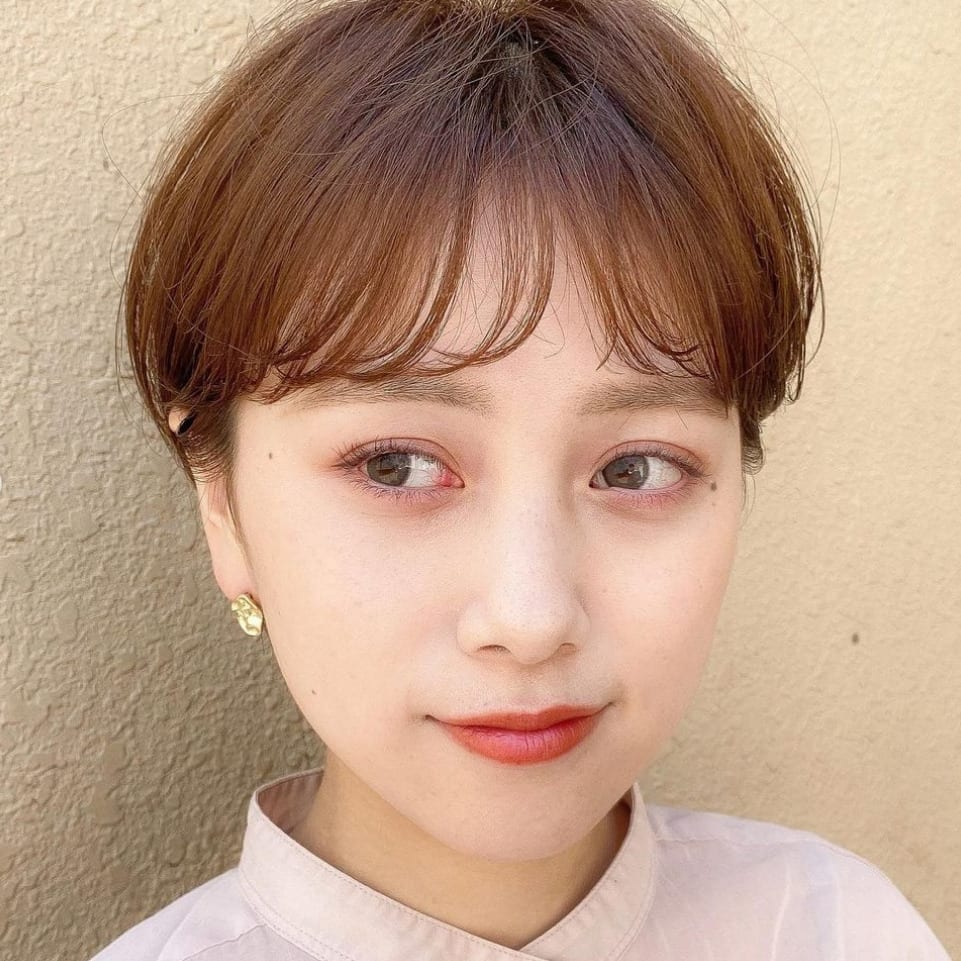 前髪だけでメイク映え 大人感up ショートヘアのための 前髪似合わせのコツ 21年5月30日 エキサイトニュース