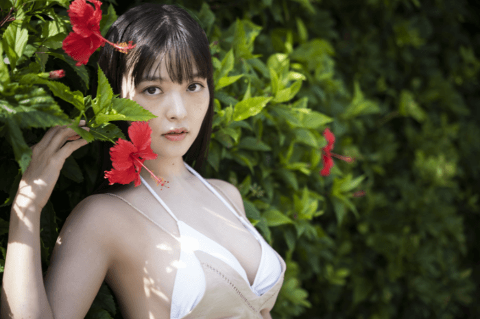 上坂すみれ、水着姿や彼女感あふれるカットを解禁！とびっきりキュート