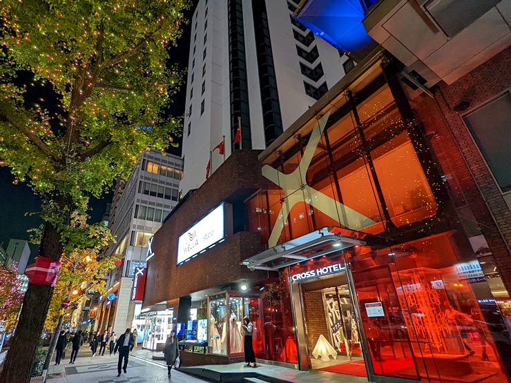 大阪 心斎橋 なんばの赤が目印のスタイリッシュなホテル クロスホテル大阪 21年12月10日 エキサイトニュース