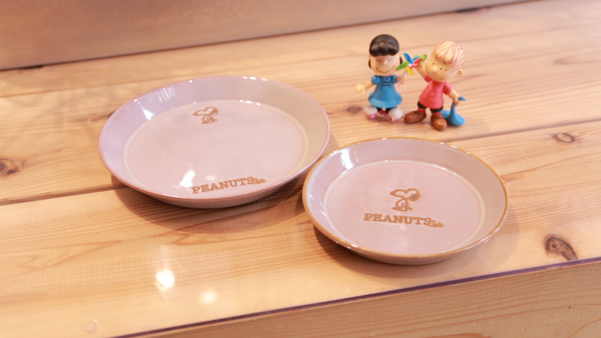 ここでしか手に入らないレア！ 「PEANUTS Cafe」限定スヌーピーグッズに大注目♡ (2017年2月20日) - エキサイトニュース