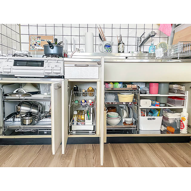 シンク下に革命を起こす！スライド式ステンレス3段ラック」 by hitomi