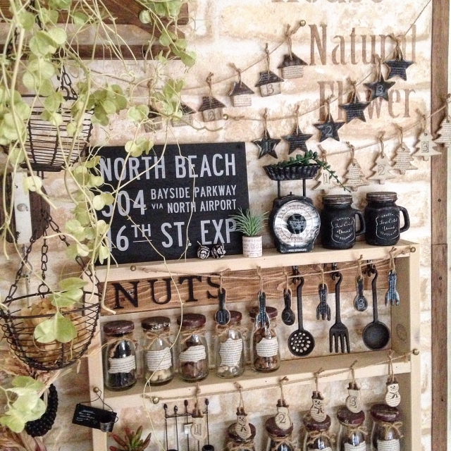 お部屋のアクセントに ハンドメイド月相ガーランド お部屋のアクセント