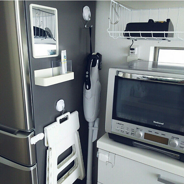 さっと使えるのが本当に便利！コードレス掃除機の見せる収納 