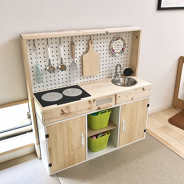 愛情が伝わる☆手軽に作れるおままごとキッチンのDIYアイデア (2024年