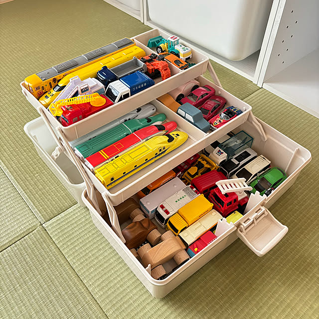 スリコ　トミカ収納　トミカ付き みんなが選んだ！】買って正解♪「3COINSのツールボックス