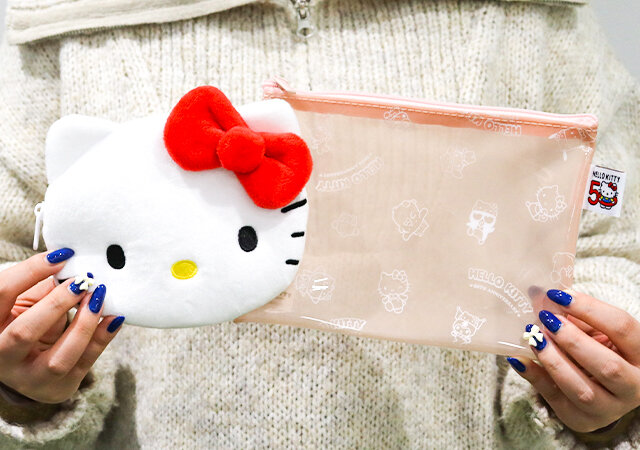 新品　キティ　hello kitty クッション　ポーチ　まとめ売り　グッズ 新品 キティ hello kitty クッション ポーチ まとめ売り グッズ
