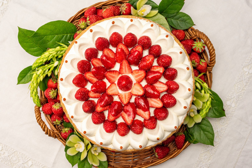 キル フェ ボンから 母の日に贈りたい新作 イチゴとカスタードプリンのタルト 発売 21年4月9日 エキサイトニュース キル フェ ボンから 母の日に贈りたい新作 イチゴとカスタードプリンのタルト 発売 21年4月9日 エキサイトニュース