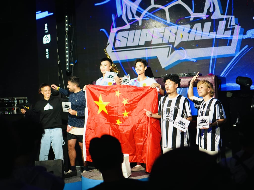 Professional freestyle football duo LA CLASSIC wins the world championship SUPERBALL 2024 CREW ROUTINE! (August 30, 2024)