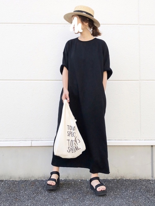 これからはワンピースの季節 時短でおしゃれなワンピースの着こなし術 ローリエプレス