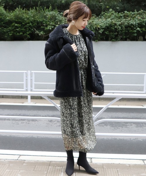 冬も着こなしたい 花柄ワンピース にプラスaで叶う大人かわいいコーデ ローリエプレス