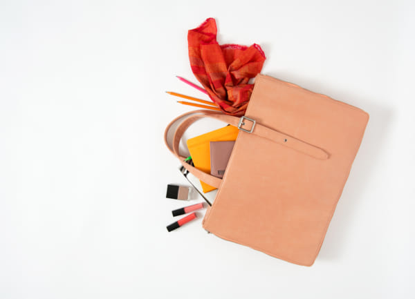 デートの持ち物リスト 女子力の高い人は持っているアイテム特集 ローリエプレス