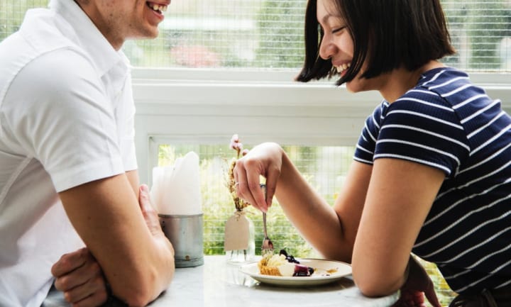 デートで話題に困らないために 好きな人と盛り上がるネタ 会話術まとめ ローリエプレス