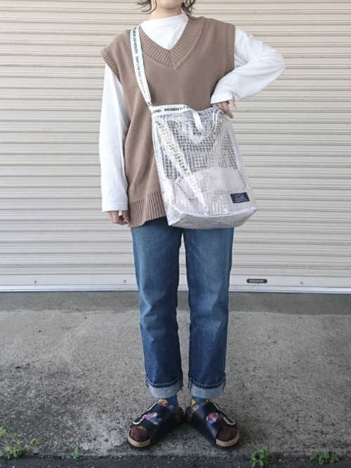 今季絶対ゲットしたい Gu しまむら のニットベストを使ったお手本コーデ ローリエプレス