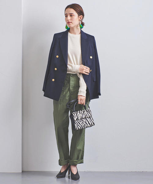 ダブルボタンでマニッシュに ジャケットで大人女子コーデを完成させよう ローリエプレス