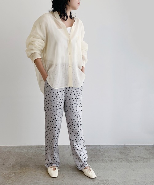 透け感がおしゃれな シアーシャツ をピックアップ 春コーデ15選 ローリエプレス