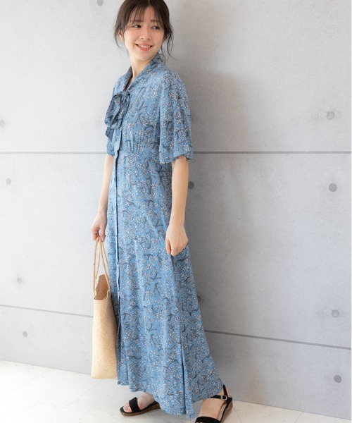 気になるのは ブルー 花柄 のワンピース 大人可愛いコーデ15選 ローリエプレス