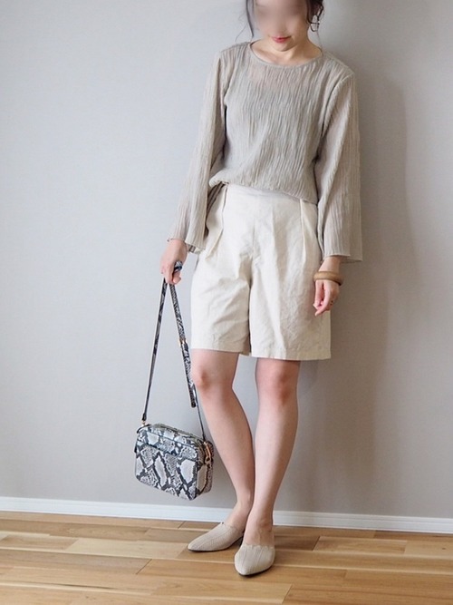 Gu ユニクロ をチェック 大人女子のショート ハーフパンツコーデ ローリエプレス
